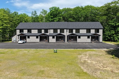 Recently completed and move-in ready interior unit at The Pines - photo 3