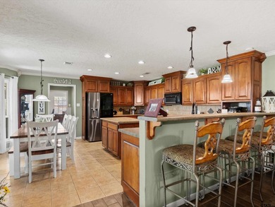 Updated 4 bedroom, (office could be used as a 5th bedroom) 3 - photo 17