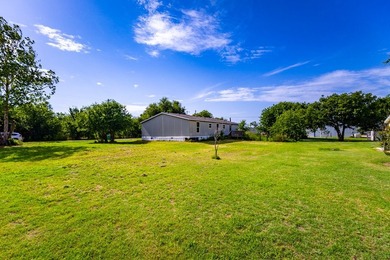 Walking distance to Newcastle School. This home is just a block - photo 17