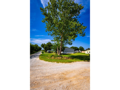 Walking distance to Newcastle School. This home is just a block - photo 20
