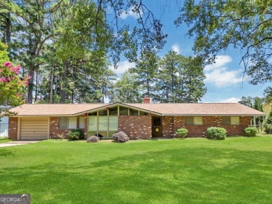 Lake Home For Sale in Milledgeville, Georgia