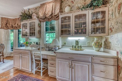 RARE PRIVATE LAKE ESTATE ON 10 ACRES, OVER 11,000 SQ FEET ESTATE - photo 22