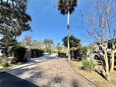 Spectacular Lakefront Lot #332 offers an exceptional outdoor - photo 8