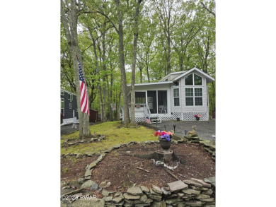 Lake Home Sale Pending in Milford, Pennsylvania