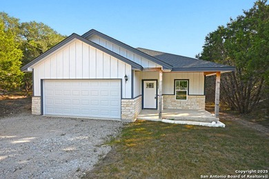 Canyon Lake Home For Sale in Canyon Lake Texas