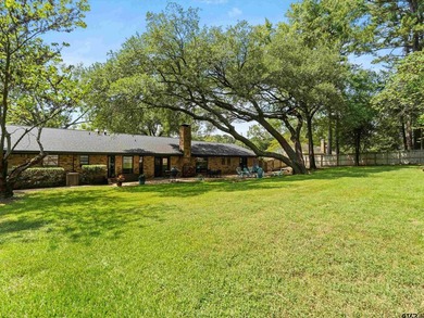 Updated 4 bedroom, (office could be used as a 5th bedroom) 3 - photo 35