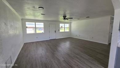 Investor Special or Primary Buyer Riverfront Home NO HOA - photo 3