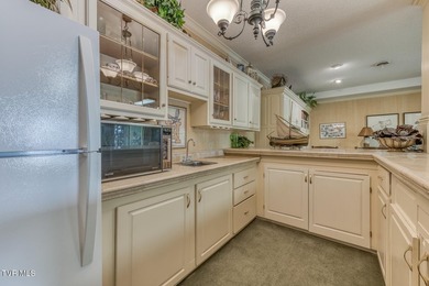 RARE PRIVATE LAKE ESTATE ON 10 ACRES, OVER 11,000 SQ FEET ESTATE - photo 45