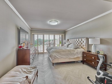 Luxurious Move-in Ready, Fully Updated Waterfront Condo in - photo 10