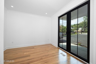 Brand New Luxury Home in Old Greenwich Experience luxury living - photo 12