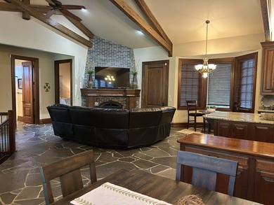 LUXURY LIVING IN THE HEART OF RUSSELLVILLE Experience - photo 6