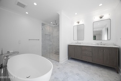 Brand New Luxury Home in Old Greenwich Experience luxury living - photo 24