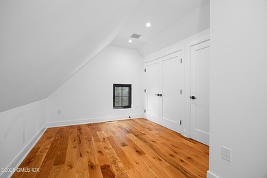 Brand New Luxury Home in Old Greenwich Experience luxury living - photo 31