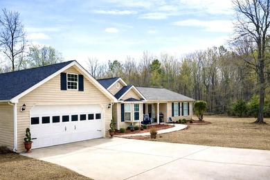 Strom Thurmond / Clarks Hill Lake Home For Sale in Lincolnton Georgia