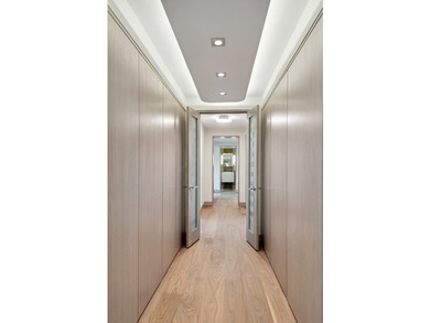 Absolutely STUNNING, penthouse level furnished condo that l will - photo 45
