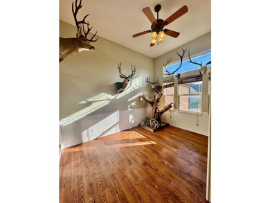Welcome to this beautifully maintained all-brick lakefront home - photo 8