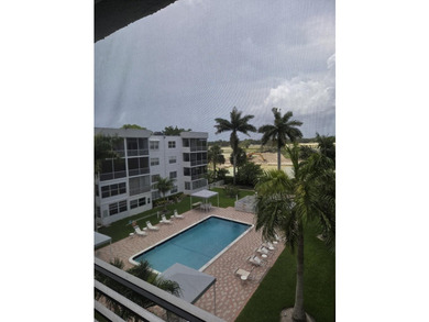 PRICE, LOCATION & STYLE! Beautifully updated 55+ 1/1 condo - photo 1