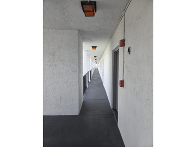 PRICE, LOCATION & STYLE! Beautifully updated 55+ 1/1 condo - photo 4