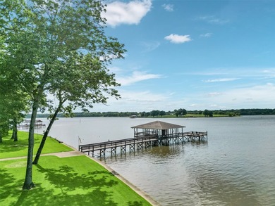 Waterfront dreams begin on legendary Lake Fork home of - photo 3