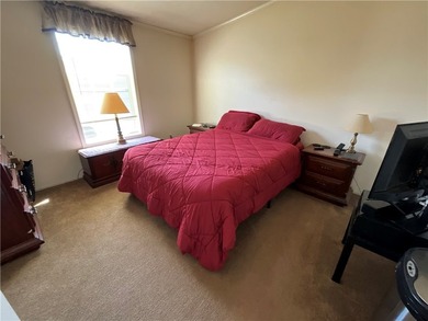 MAINTENANCE FREE MANUFACTURED HOME IN MOVE IN CONDITION! 1,296 - photo 11