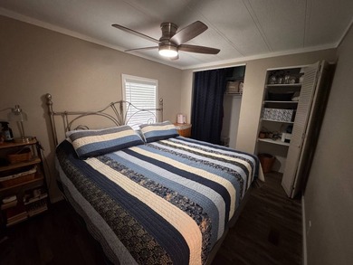 MOVE IN READY. Beautifully furnished home with all new subfloor - photo 14