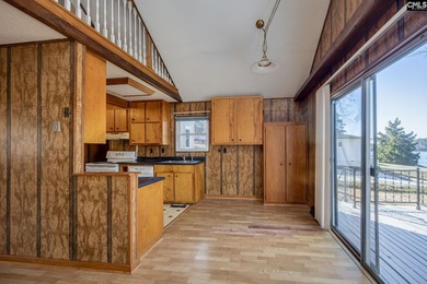 Wake up to the Lake Murray lifestyle at 604 Newberry Drive in - photo 23