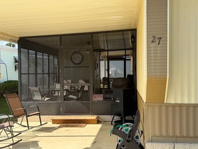 MOVE IN READY. Beautifully furnished home with all new subfloor - photo 26