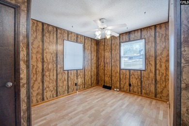 Wake up to the Lake Murray lifestyle at 604 Newberry Drive in - photo 30