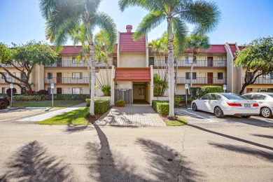 Lake Condo For Sale in Lake Worth, Florida