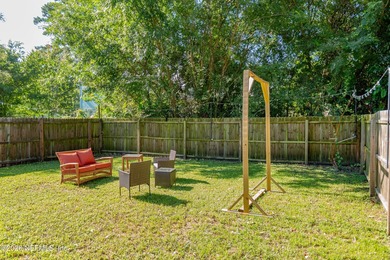 Welcome to this charming 4-bedroom, 2-bathroom home offering - photo 3