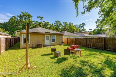 Welcome to this charming 4-bedroom, 2-bathroom home offering - photo 4