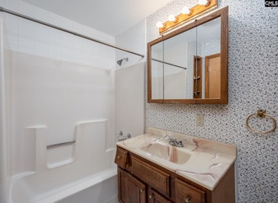 Wake up to the Lake Murray lifestyle at 604 Newberry Drive in - photo 35
