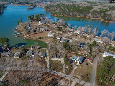 Wake up to the Lake Murray lifestyle at 604 Newberry Drive in - photo 58