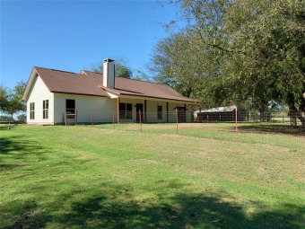 Lake Tawakoni Home Sale Pending in Lone Oak Texas