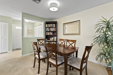 Beautiful second floor end unit located in the guard gated High - photo 5