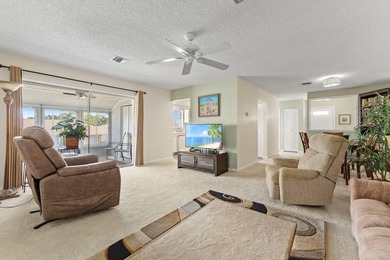 Beautiful second floor end unit located in the guard gated High - photo 9