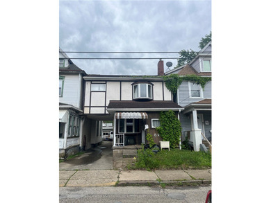 INVESTORS SPECIAL!! Welcome to 522 3rd Avenue, this 3 bedroom 2 - photo 2