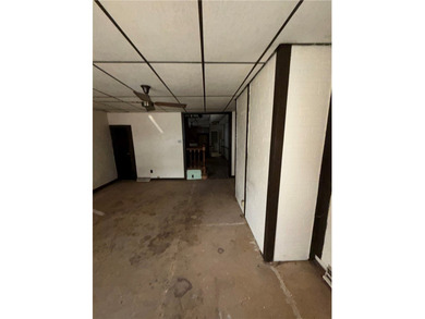 INVESTORS SPECIAL!! Welcome to 522 3rd Avenue, this 3 bedroom 2 - photo 5