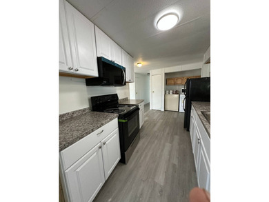 PRICE REDUCED, OWNER FINANCING AVAILABLE!!! TURN KEY. Owner will - photo 9