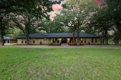 Welcome to 4000 Post Oak Rd. in Flower Mound Texas. Potential - photo 11