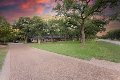 Welcome to 4000 Post Oak Rd. in Flower Mound Texas. Potential - photo 12