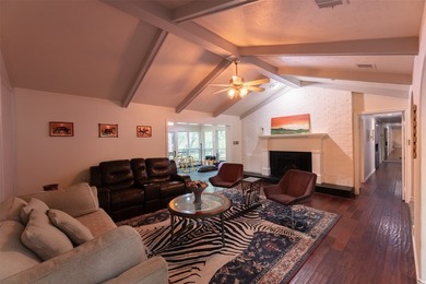 Welcome to 4000 Post Oak Rd. in Flower Mound Texas. Potential - photo 19