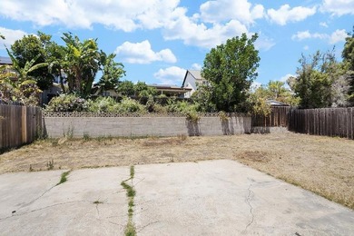 Welcome home to Mira Mesa , this single-level 3-bedroom, 2-bath - photo 20