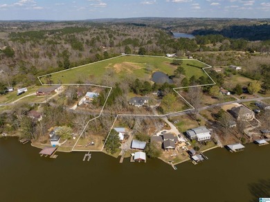Looking for the perfect family home, weekend getaway, or - photo 1