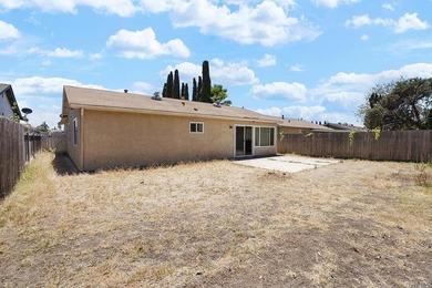 Welcome home to Mira Mesa , this single-level 3-bedroom, 2-bath - photo 21