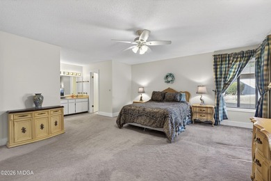 Beautiful all-brick home on the 2nd fairway! This 3-bedroom - photo 22