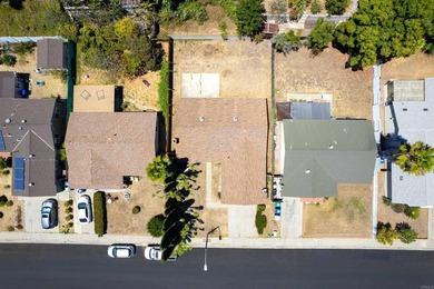 Welcome home to Mira Mesa , this single-level 3-bedroom, 2-bath - photo 24