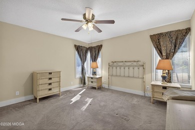 Beautiful all-brick home on the 2nd fairway! This 3-bedroom - photo 34
