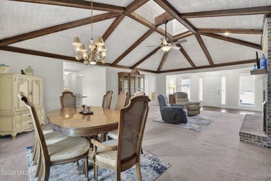 Beautiful all-brick home on the 2nd fairway! This 3-bedroom - photo 44