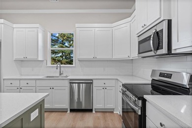 Seller offering $2,000 towards rate buydown or closing costs! - photo 5
